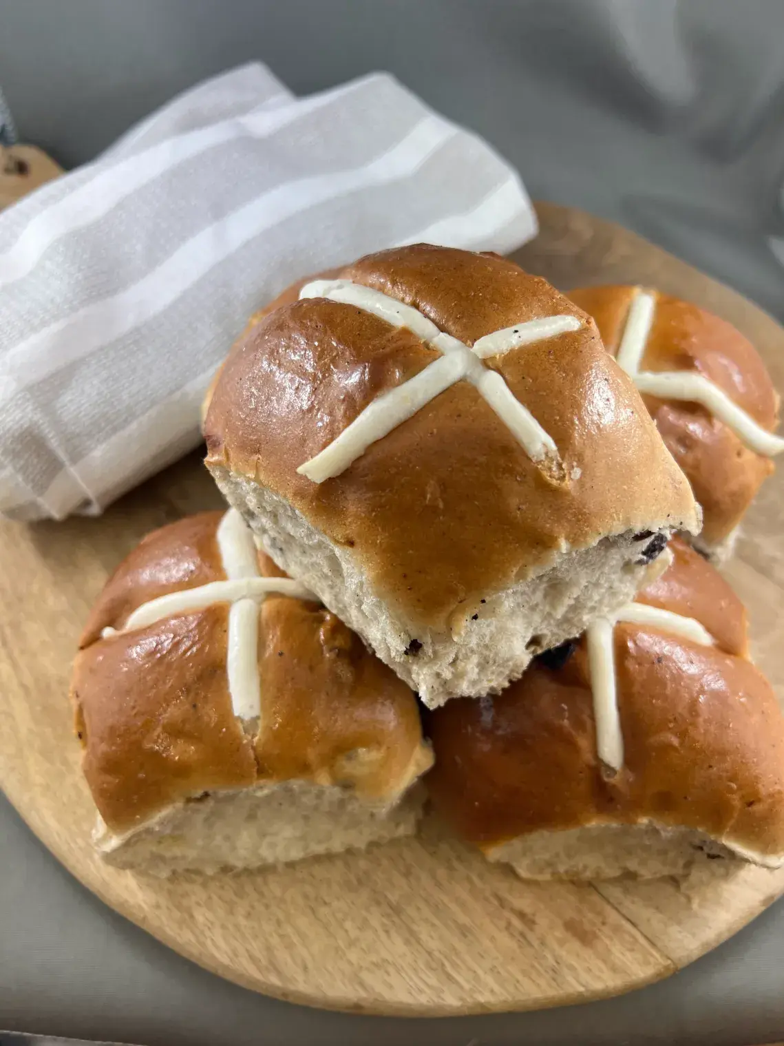 hot cross buns